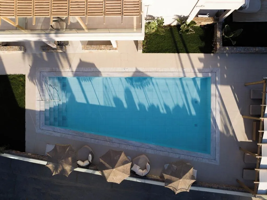 Sports and Entertainment, High Beach White, Crete