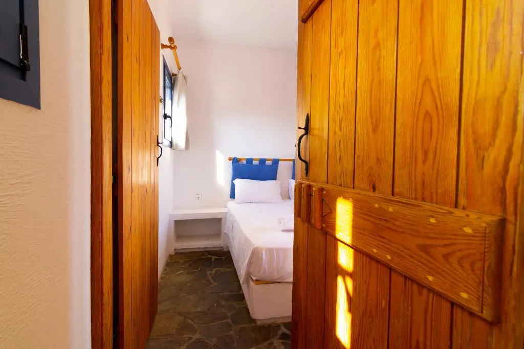 APARTMENT ONE BEDROOM Room, Okirroi Villas and Apts, Crete