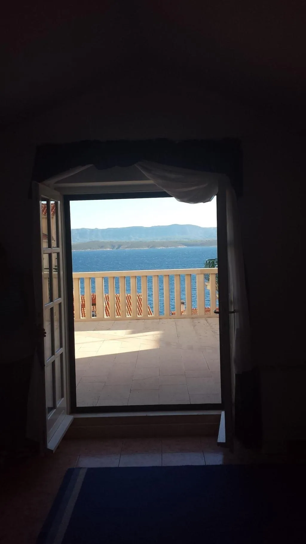 Room, Ivan, Split