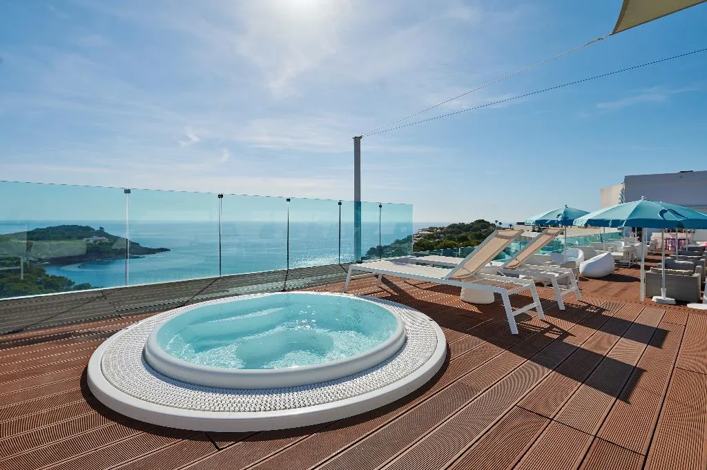 Terrace, AluaSoul Hotel Carolina, Majorca