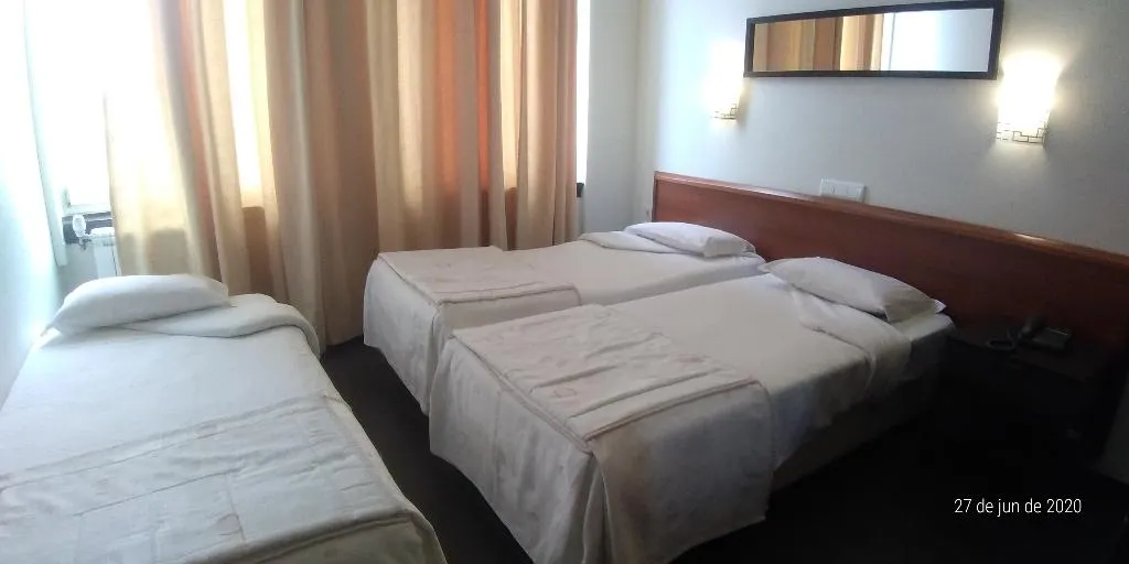 TRIPLE STANDARD Room, Universal, Porto