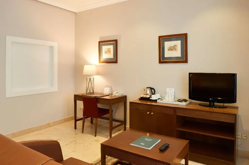 Room, Suites Barrio de Salamanca, Madrid