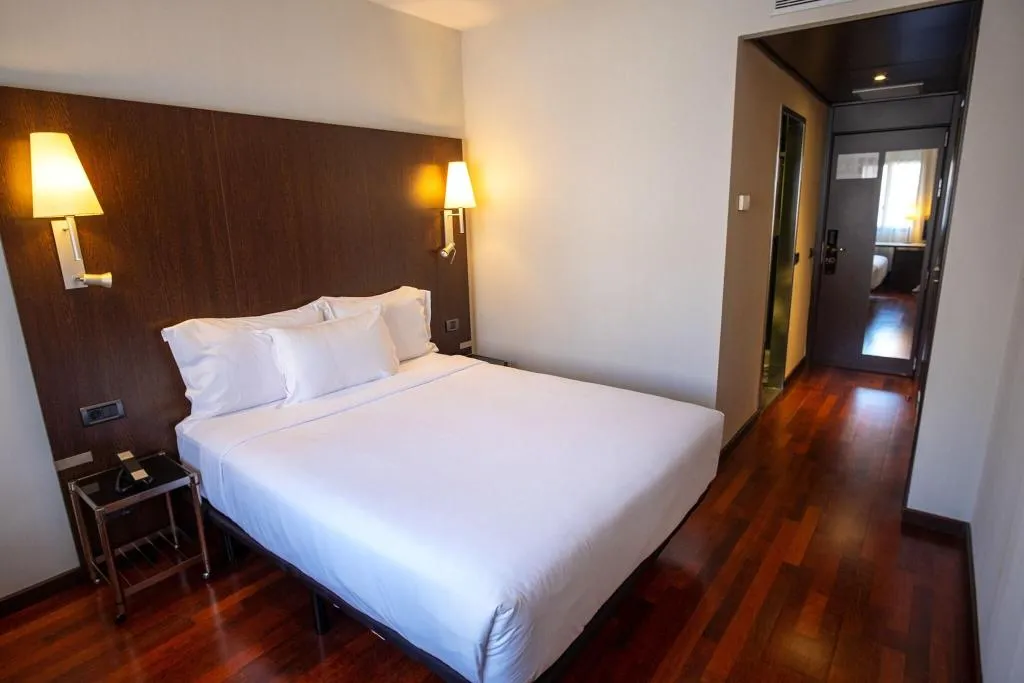 DOUBLE QUEEN SIZE BED Room, Hotel Vilamari, Barcelona