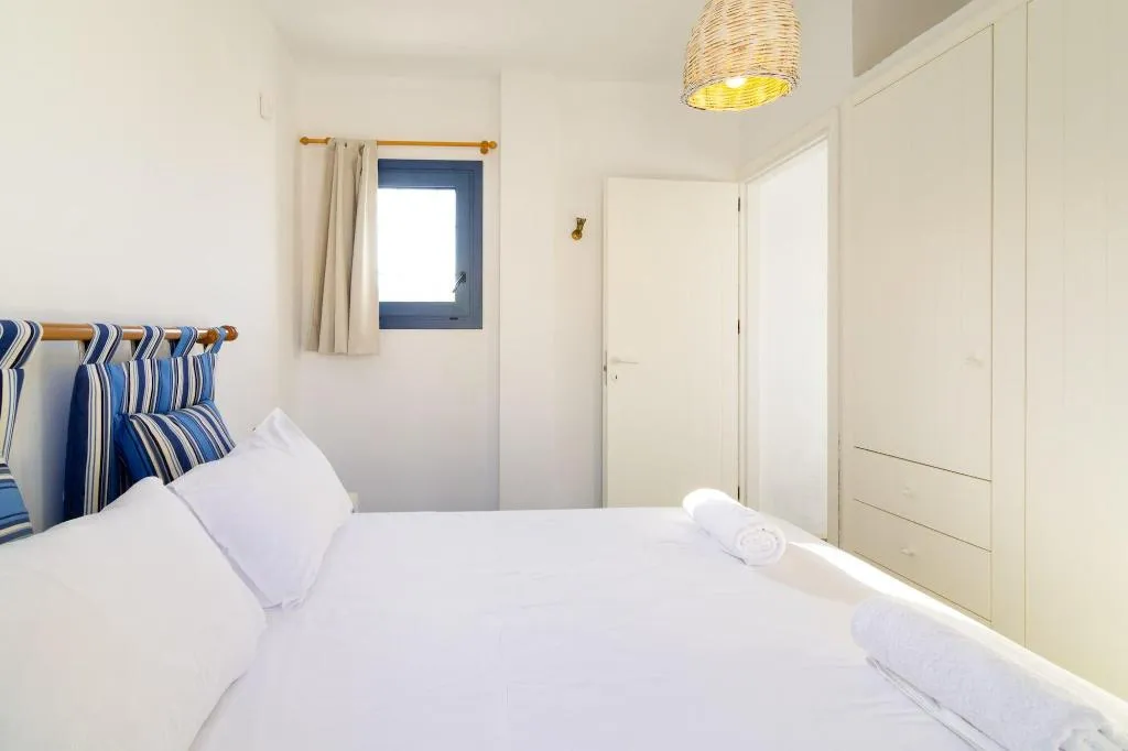 Room, Okirroi Villas and Apts, Crete