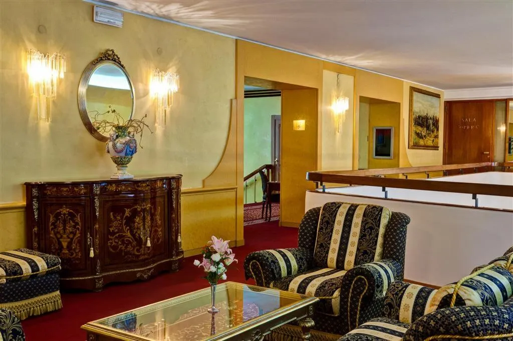 Lobby, Mondial, Rome