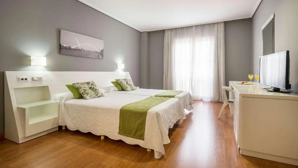 Room, Ilunion Alcora Sevilla, Seville
