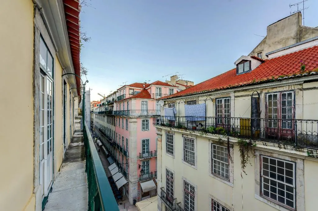 TRIPLE STANDARD Room, Hotel Duas Nacoes, Lisbon