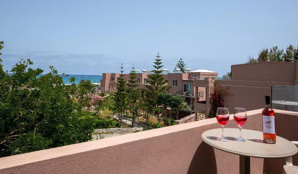 SUITE WITH PRIVATE POOL Room, Orpheas Resort, Crete