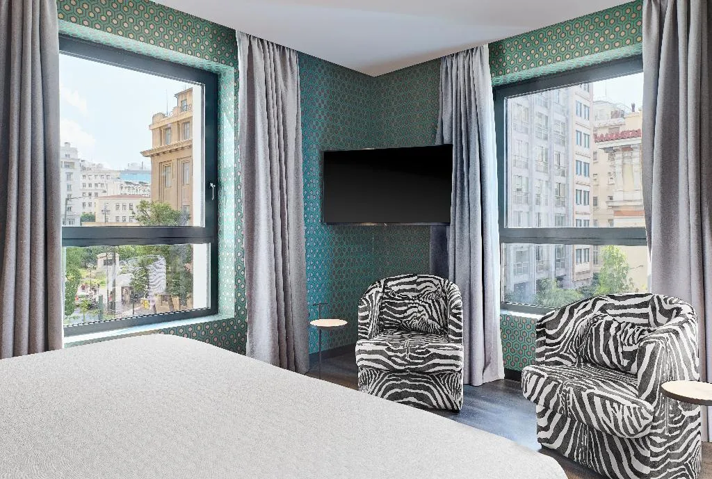 SUITE EXECUTIVE Room, NYX Esperia Palace Athens by Leonardo Hotels, Athens