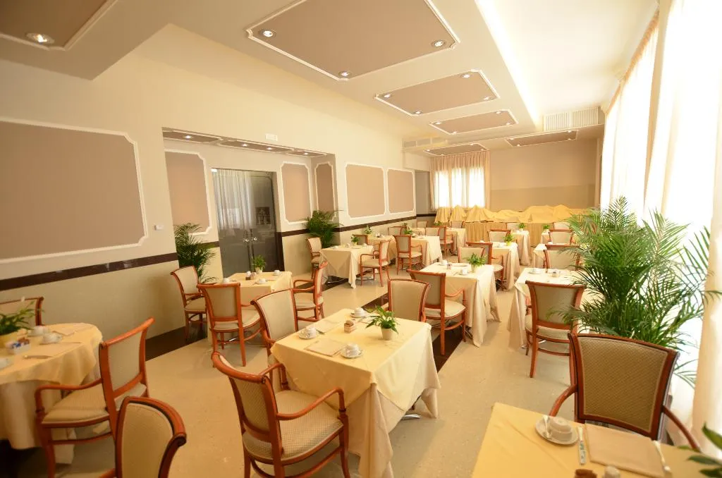 Restaurant, Campo Marzio, Venice