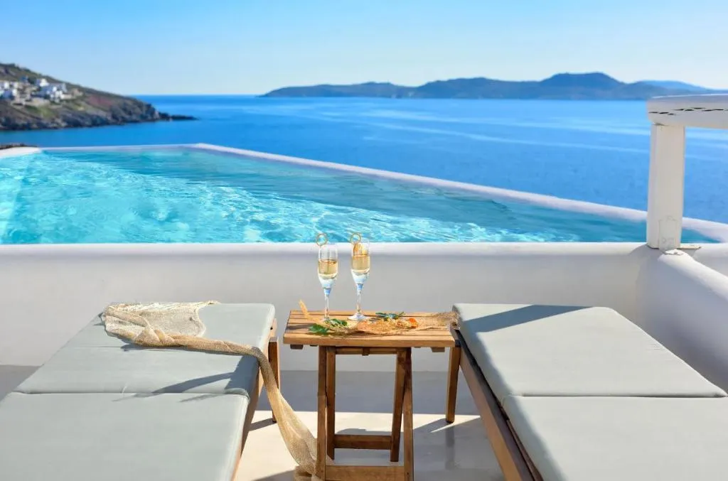 SUITE SEA VIEW WITH PRIVATE POOL Room, Amazon Mykonos Resort & Spa, Mykonos