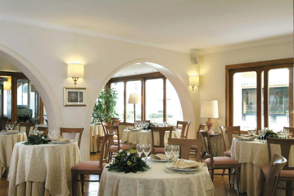 Restaurant, American Hotel, Naples