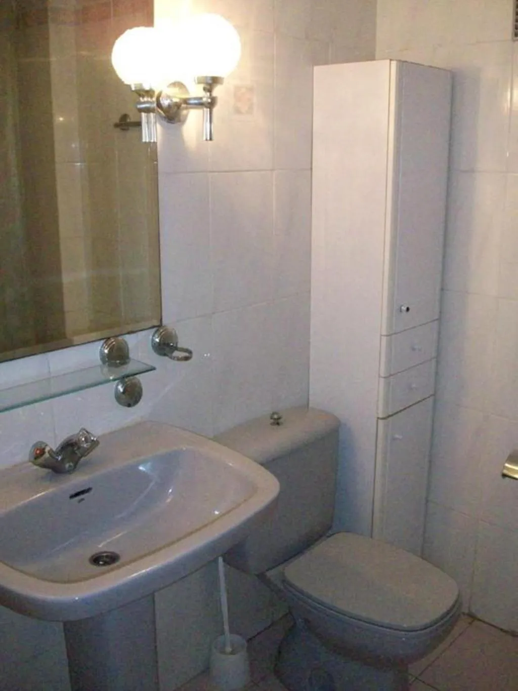 APARTMENT CAPACITY 6 THREE BEDROOM Room, Gardenias-Romas-La Safor o Similar, Valencia