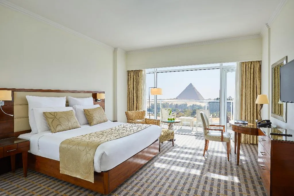 SUITE DELUXE Room, Steigenberger Pyramids Cairo, Cairo