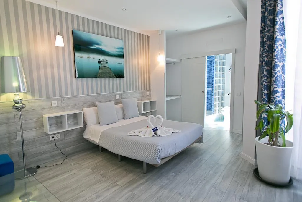 General view, Hostal Main Street, Madrid