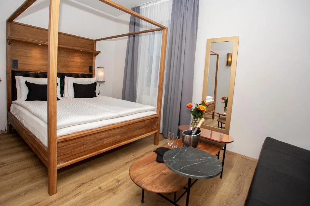 Room, Hotel Von, Reykjavik