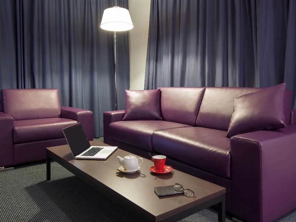 JUNIOR SUITE KING SIZE BED Room, ibis Styles Roma Eur, Rome