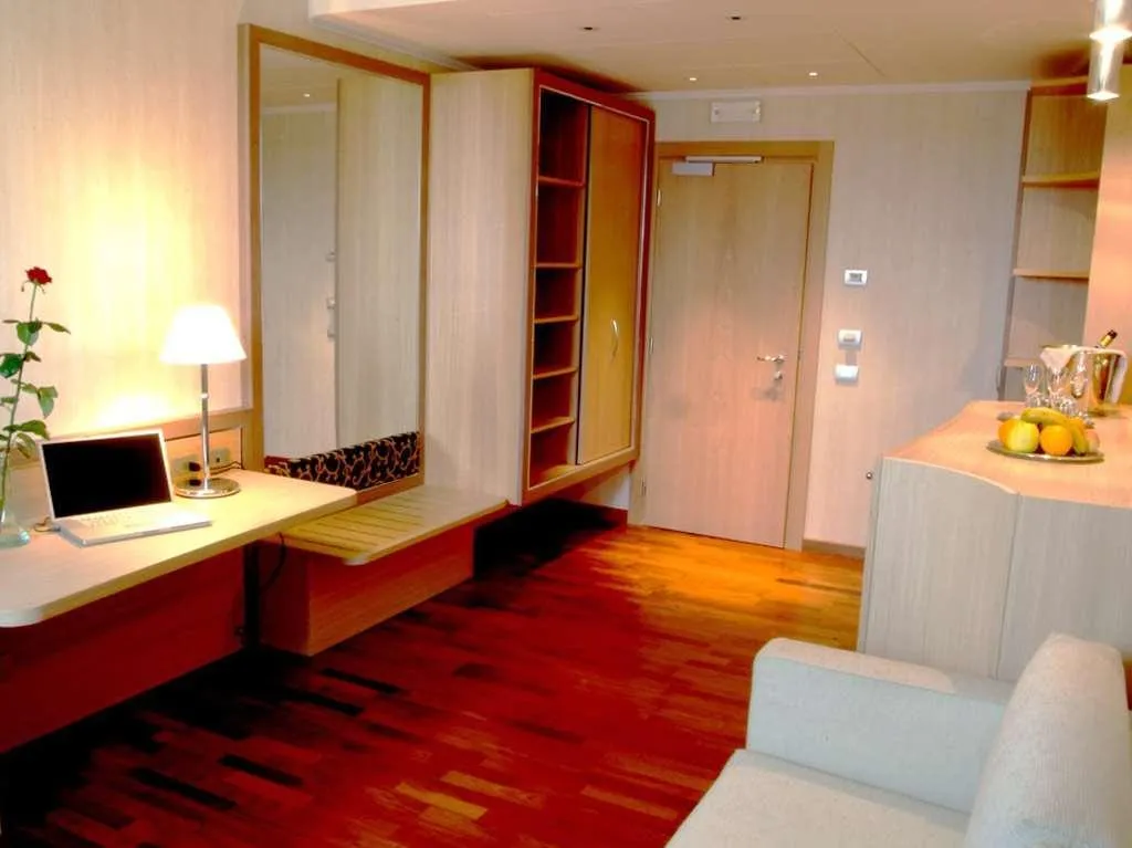 Room, Poli Hotel, Milan