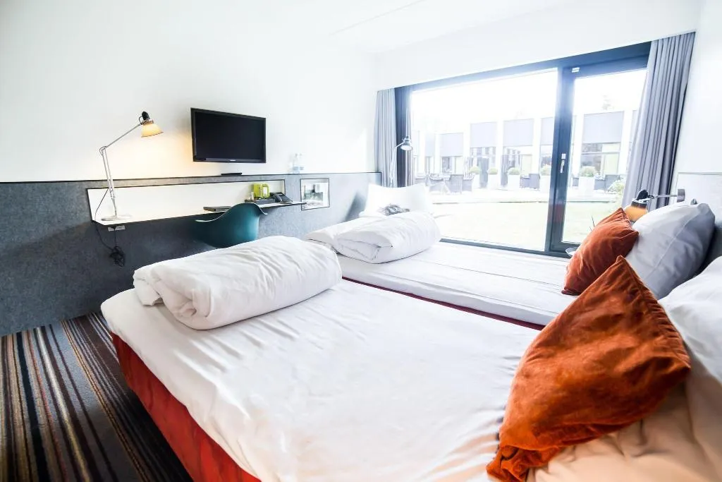 TWIN SUPERIOR Room, Comwell Roskilde, Copenhagen