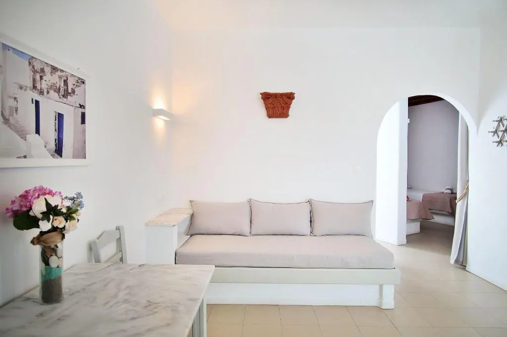 Room, Kritikakis Village Apartments, Santorini