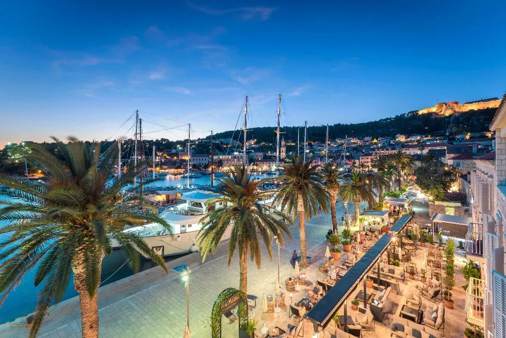 SUITE WITH TERRACE Room, Riva Marina Hvar Hotel, Split