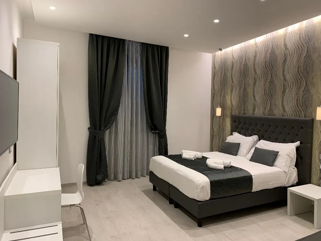 Double or Twin SUPERIOR Room, Patria, Rome