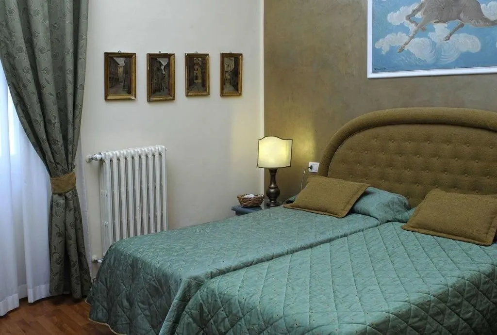 Room, Dante & Beatrice Relais, Florence