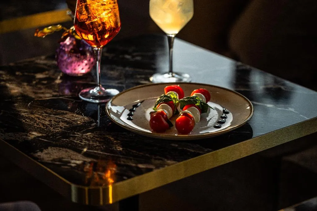 Bar, 9 Hotel Cesari, Rome