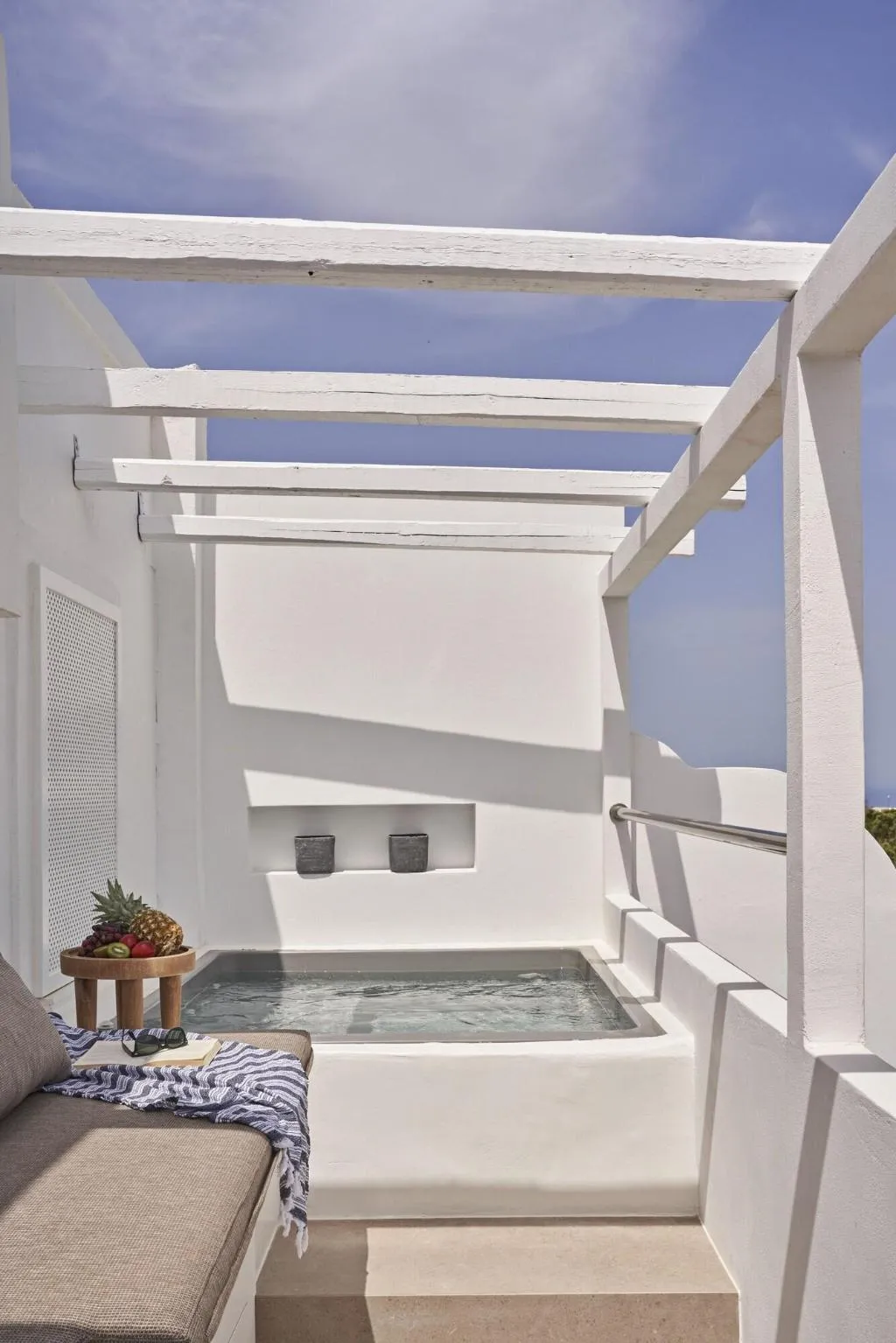 Terrace, Loizos Apartments, Santorini