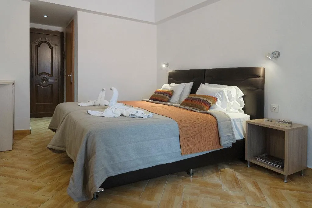 Double or Twin GARDEN VIEW Room, Begeti Bay, Crete