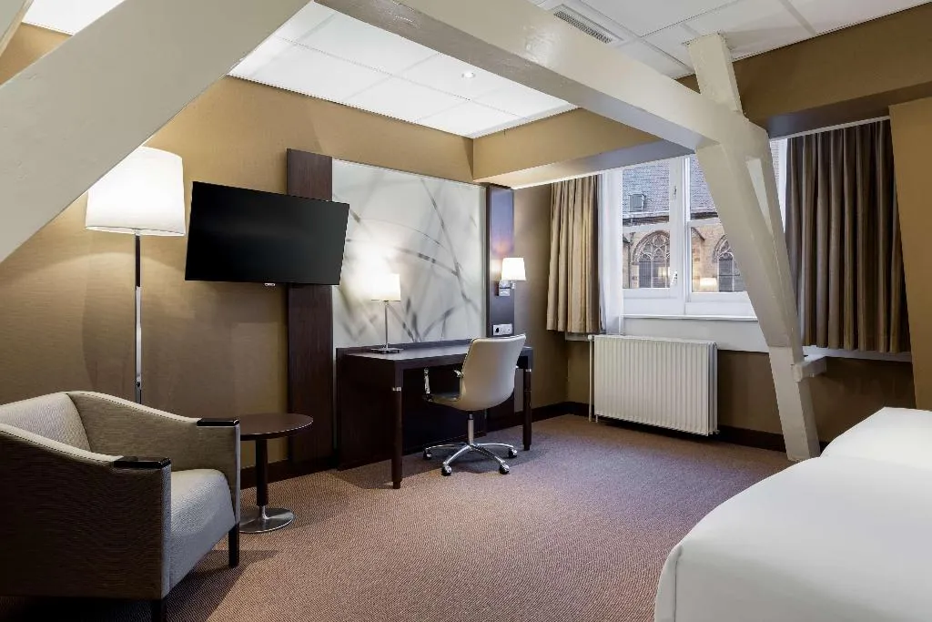 DOUBLE WITH VIEWS Room, NH Centre Utrecht, Amsterdam