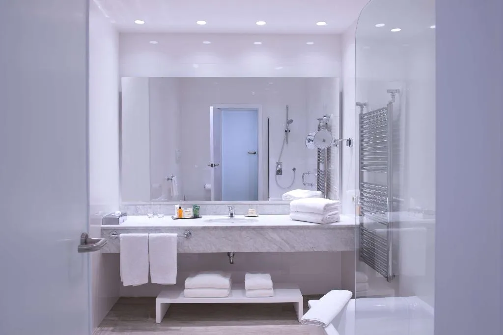 Room, Hilton Sorrento Palace, Naples
