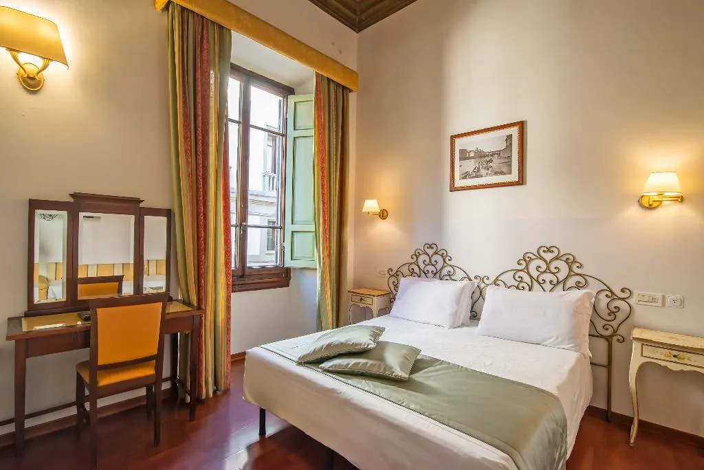 QUADRUPLE STANDARD Room, Cimabue, Florence