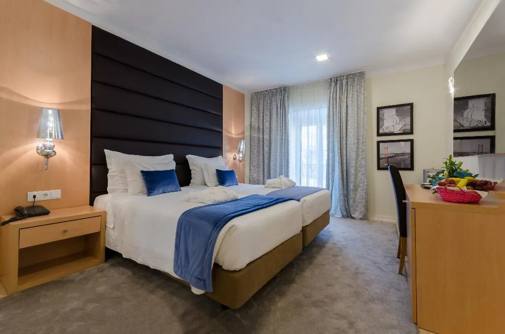 QUADRUPLE STANDARD Room, Inn Rossio, Lisbon