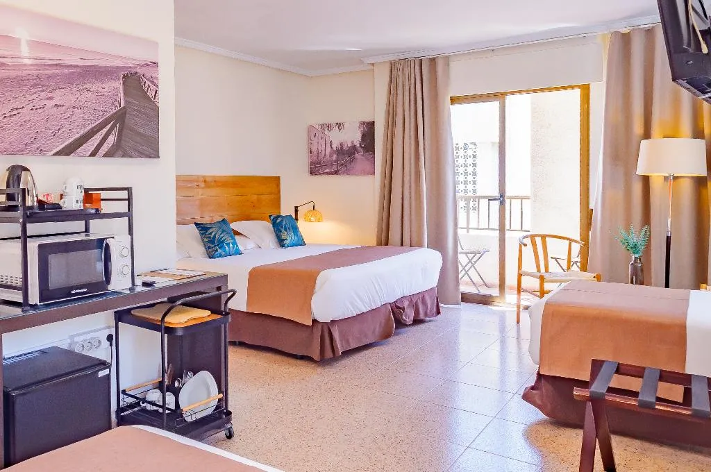 FAMILY ROOM CAPACITY 2 Room, Eden Mar, Costa Blanca