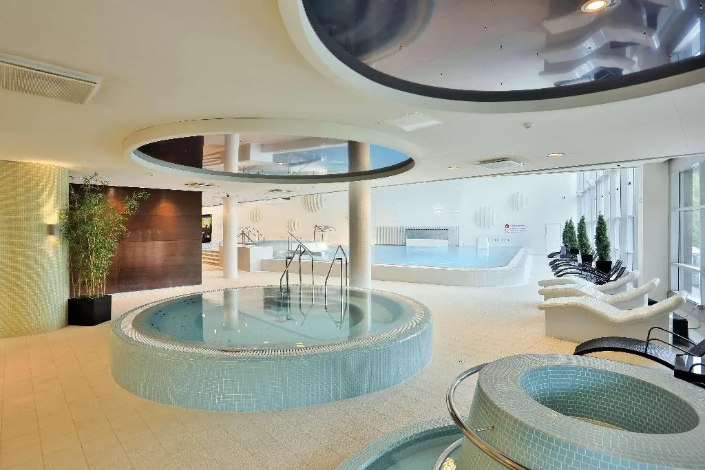 Pool, Park Inn by Radisson Meriton Conference&Spa Hotel, Tallinn