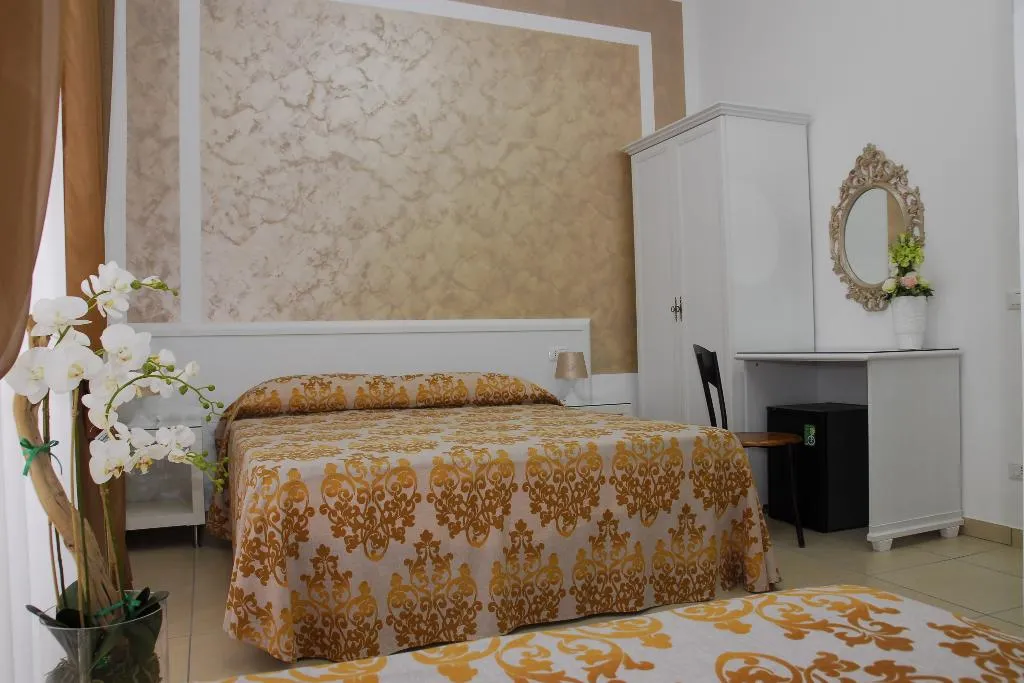 TRIPLE ANNEX Room, Casablanca, Naples