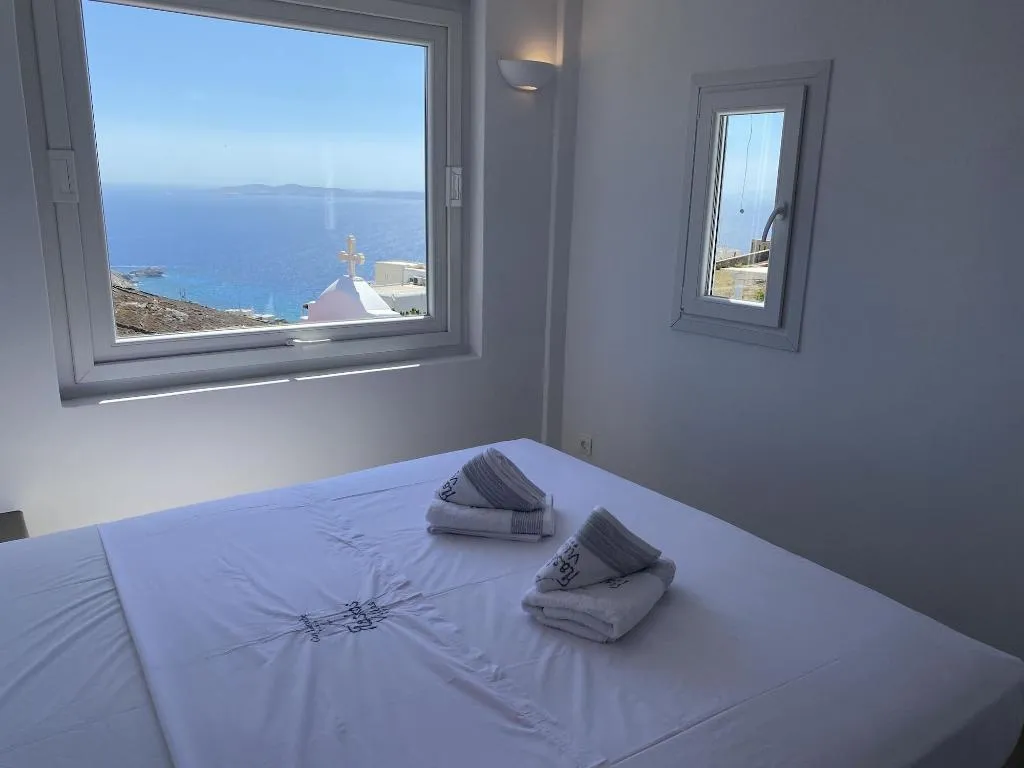 Room, Flaskos Suites, Mykonos