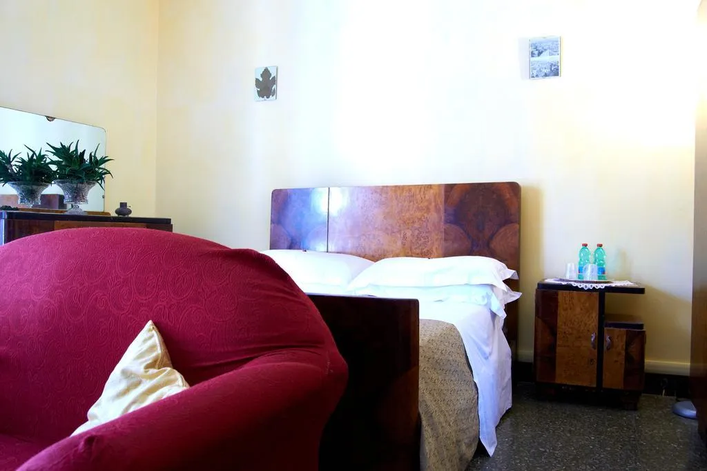 TRIPLE STANDARD Room, B&B L Auberge, Rome