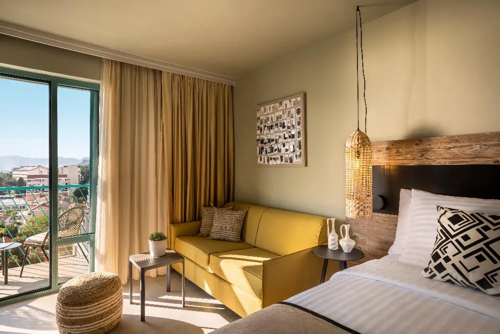 TWIN SUPERIOR WITH BALCONY Room, [PLACES] Dalmacija by Valamar, Split