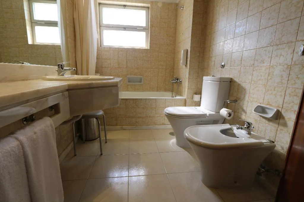 SUITE CAPACITY 4 Room, Imperial, Porto