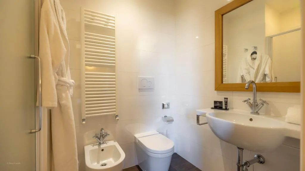 DOUBLE STANDARD Room, Hotel Canada Urban Chic, Milan
