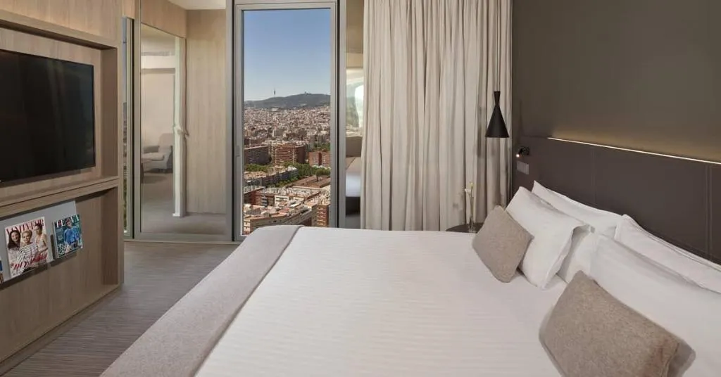 FAMILY ROOM STANDARD Room, Melia Barcelona Sky, Barcelona