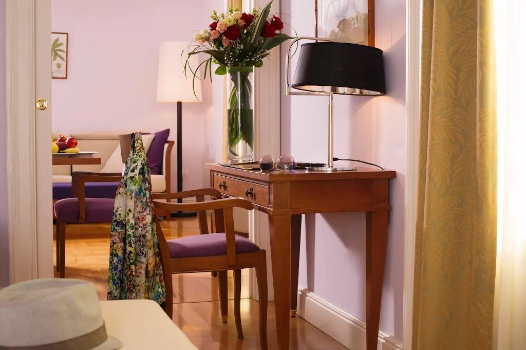 JUNIOR SUITE PRESTIGE Room, Grand Resort Du Lac Et Du Parc, Milan