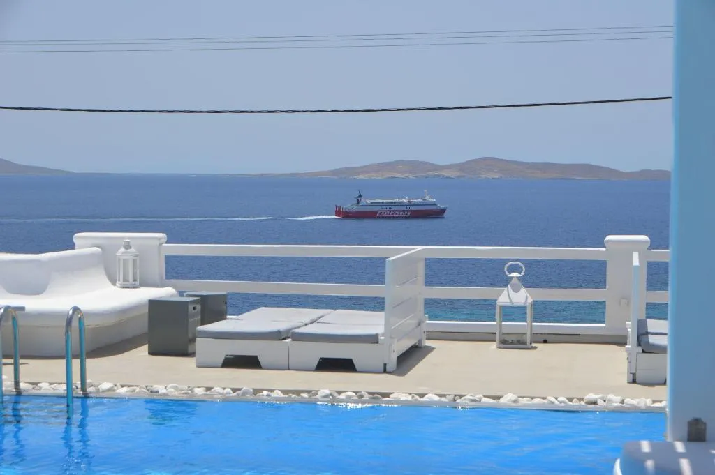 Room, Flaskos Suites, Mykonos