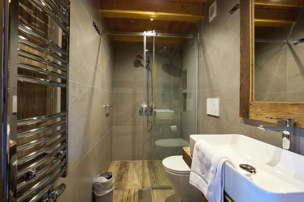Room, ApartHotel Giewont, Krakow