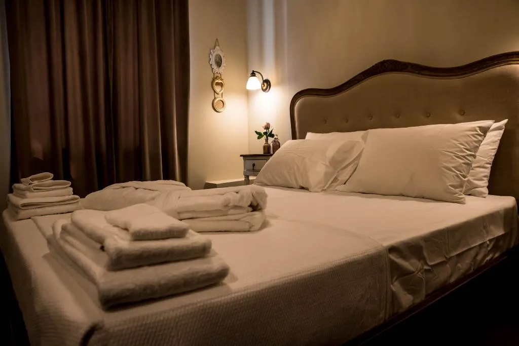 JUNIOR SUITE STANDARD Room, Kyria Boutique House, Athens