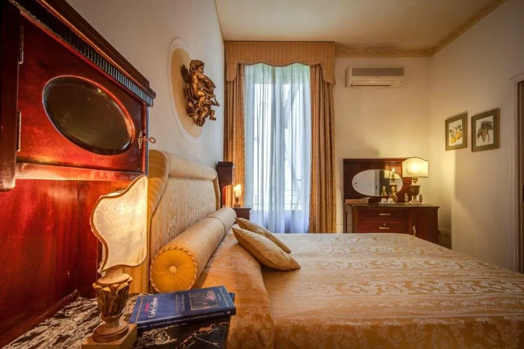 Room, Florence Dream Domus, Florence
