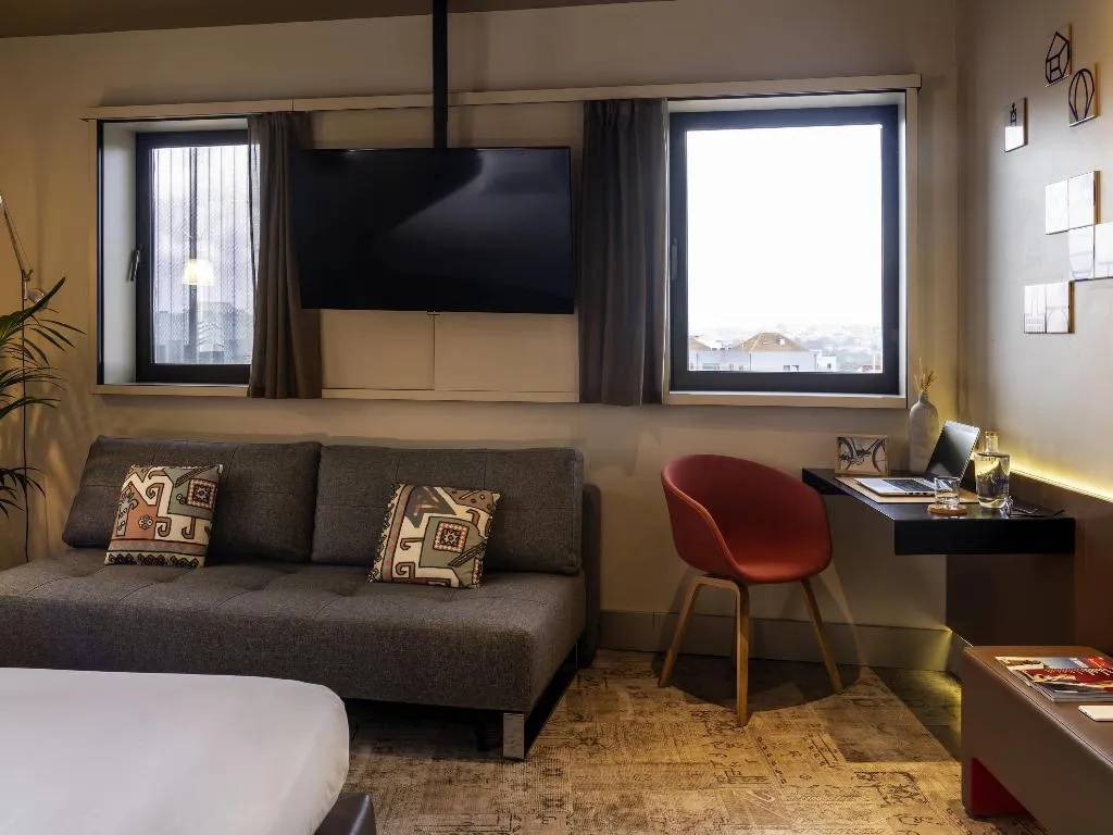 JUNIOR SUITE WITH DOUBLE BED Room, Mercure Porto Centro Santa Catarina, Porto