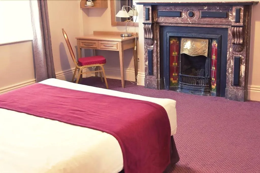 Room, Phoenix Park Hotel, Dublin